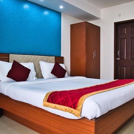Business Inn Bangalore Exterior foto