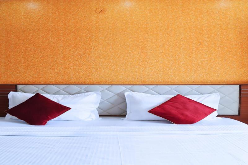 Business Inn Bangalore Exterior foto